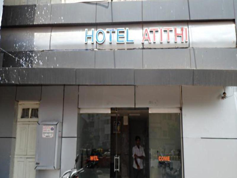 Atithi The Hotel Ahmedabad Buitenkant foto